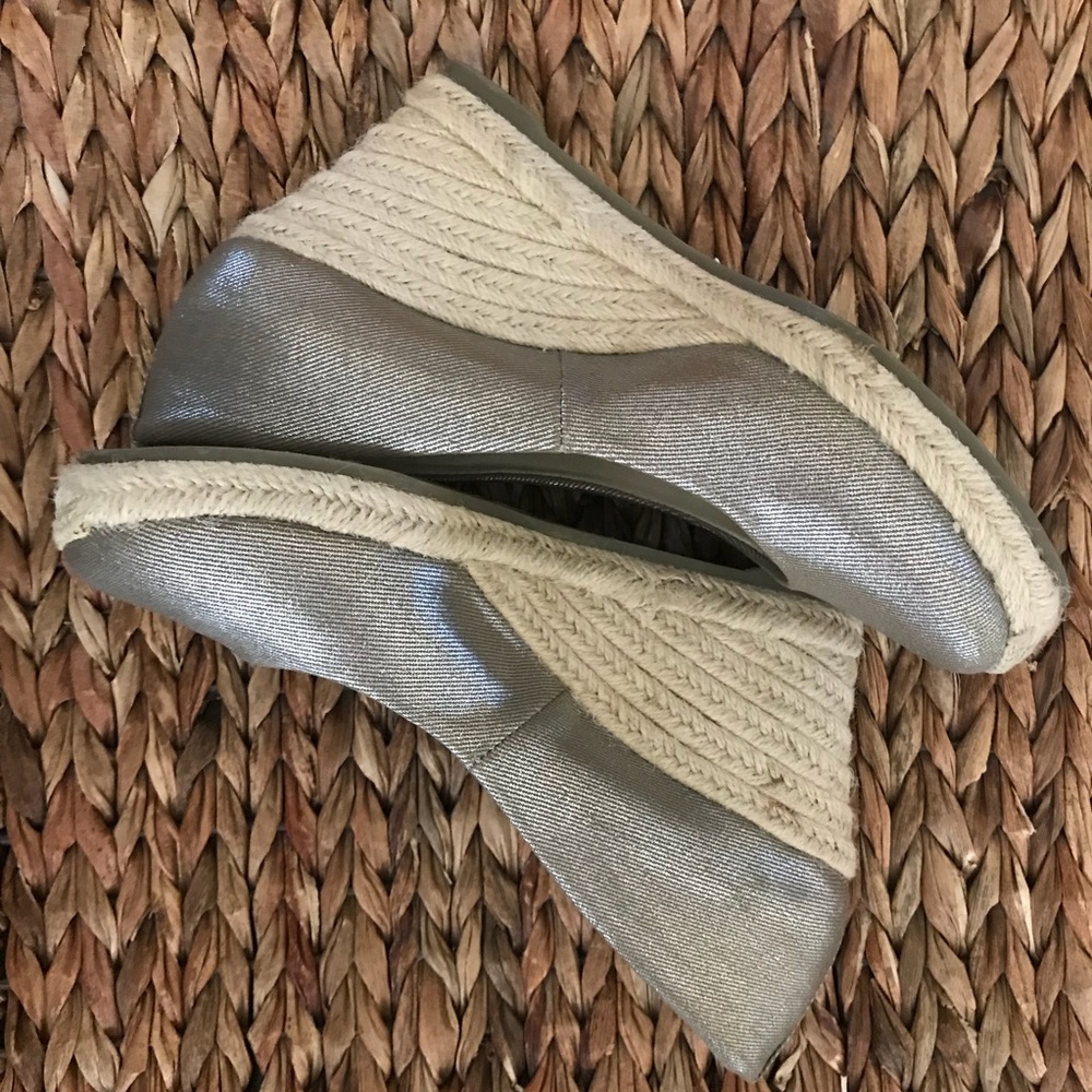 NEW Jones Studio Wedges